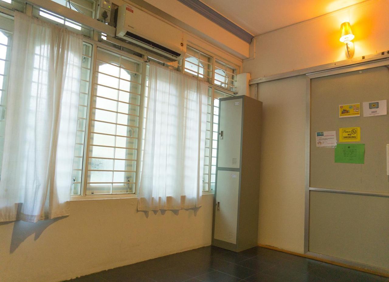 Hostel9 Yangon Exterior photo